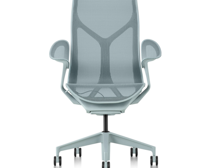 Choosing The Right Office Furniture: Key Considerations