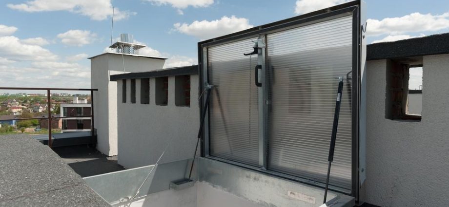 Tips To Size A Roof Hatch Correctly For Your Commercial Rooftop
